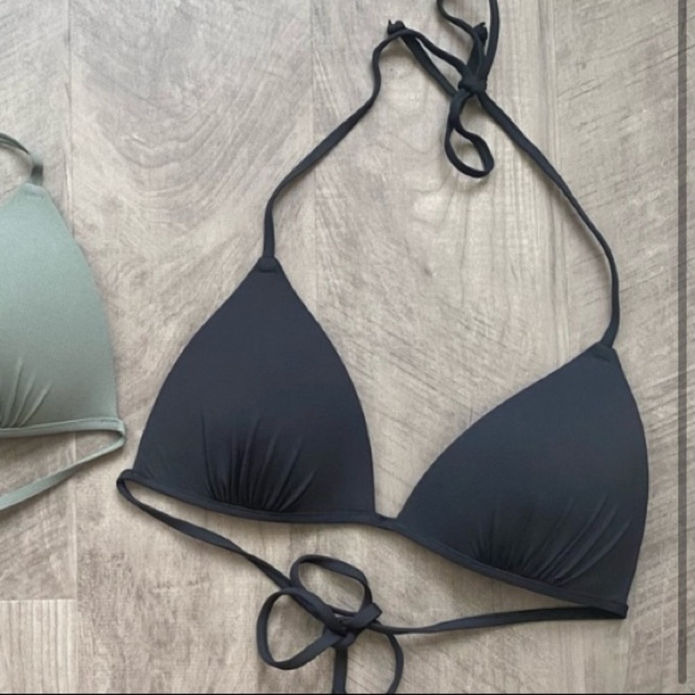 Black H&M bikini top.